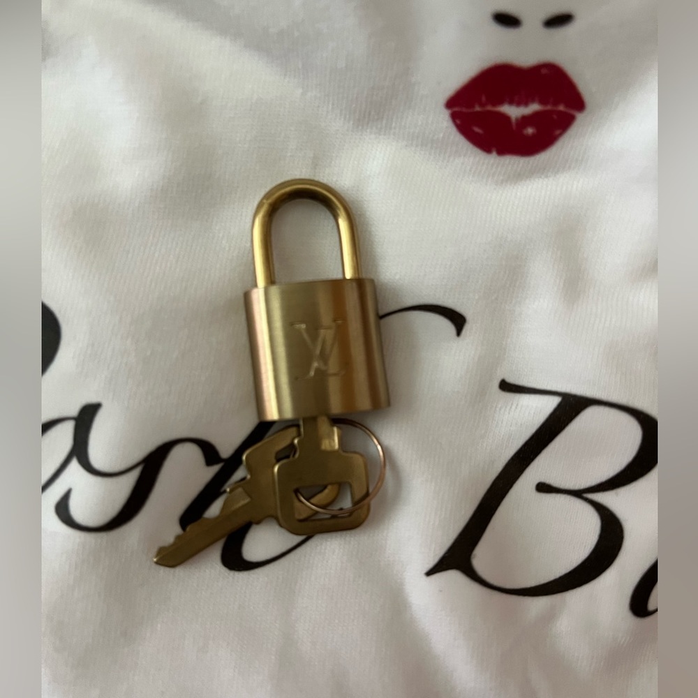 Louis Vuitton Lock & Key Set - Picture 2 of 3